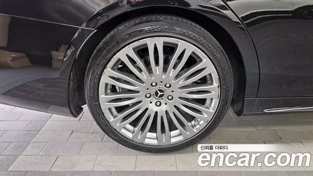 2018 Mercedes-Benz S-Class W222 S450L 4MATIC Sold VIN WDDUG6EB4JA397255 – trunk area 2018 Mercedes-Benz S-Class W222 S450L 4MATIC Sold VIN WDDUG6EB4JA397255 – trunk area