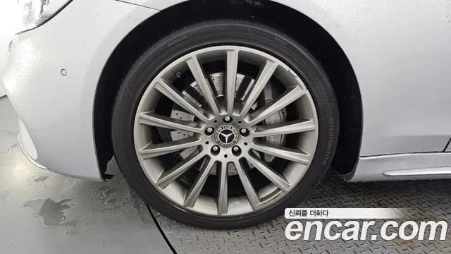 2018 Mercedes-Benz S-Class W222 S450L 4MATIC Sold VIN WDDUG6EB6JA364239 – exterior detail 2018 Mercedes-Benz S-Class W222 S450L 4MATIC Sold VIN WDDUG6EB6JA364239 – exterior detail