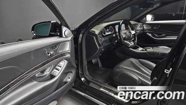 2017 Mercedes-Benz S-Class W222 S63 AMG 4MATIC Sold VIN WDDUG7JBXHA307127 – exterior detail 2017 Mercedes-Benz S-Class W222 S63 AMG 4MATIC Sold VIN WDDUG7JBXHA307127 – exterior detail