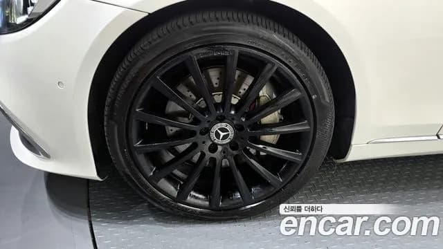 2017 Mercedes-Benz S-Class W222 S500L Sold VIN WDDUG8CB5HA301013 – photo 16 2017 Mercedes-Benz S-Class W222 S500L Sold VIN WDDUG8CB5HA301013 – photo 16