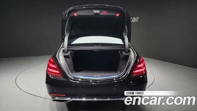 2018 Mercedes-Benz S-Class W222 S560L Sold VIN WDDUG8DB2JA422005 – front exterior 2018 Mercedes-Benz S-Class W222 S560L Sold VIN WDDUG8DB2JA422005 – front exterior