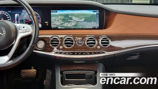 2019 Mercedes-Benz S-Class W222 Maybach S560 4MATIC Sold VIN WDDUX8GB3KA471291 – engine bay 2019 Mercedes-Benz S-Class W222 Maybach S560 4MATIC Sold VIN WDDUX8GB3KA471291 – engine bay