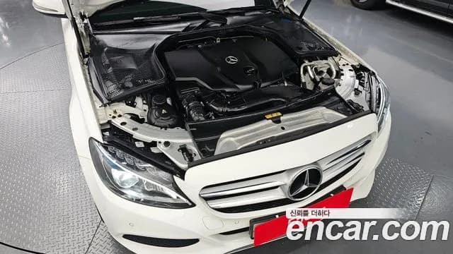 2018 Mercedes-Benz C-Class W205 C220 d Avantgarde Sold VIN WDDWF0EB1JR378012 – interior seats 2018 Mercedes-Benz C-Class W205 C220 d Avantgarde Sold VIN WDDWF0EB1JR378012 – interior seats