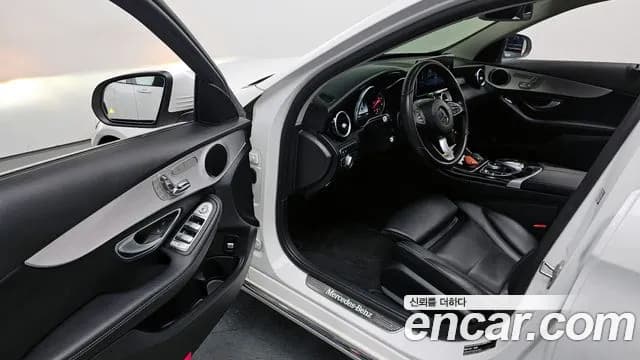 2018 Mercedes-Benz C-Class W205 C220 d Avantgarde Sold VIN WDDWF0EB1JR378012 – photo 11 2018 Mercedes-Benz C-Class W205 C220 d Avantgarde Sold VIN WDDWF0EB1JR378012 – photo 11