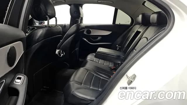 2018 Mercedes-Benz C-Class W205 C220 d Avantgarde Sold VIN WDDWF0EB1JR378012 – photo 13 2018 Mercedes-Benz C-Class W205 C220 d Avantgarde Sold VIN WDDWF0EB1JR378012 – photo 13