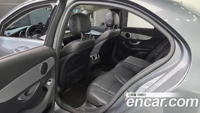 2018 Mercedes-Benz C-Class W205 C220 d Avantgarde Sold VIN WDDWF0EB8JR365094 – photo 14 2018 Mercedes-Benz C-Class W205 C220 d Avantgarde Sold VIN WDDWF0EB8JR365094 – photo 14