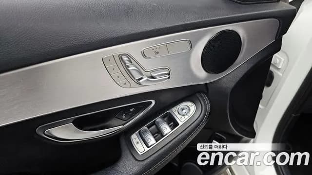 2018 Mercedes-Benz C-Class W205 C220 d Avantgarde Sold VIN WDDWF0EB8JR372143 – engine bay 2018 Mercedes-Benz C-Class W205 C220 d Avantgarde Sold VIN WDDWF0EB8JR372143 – engine bay
