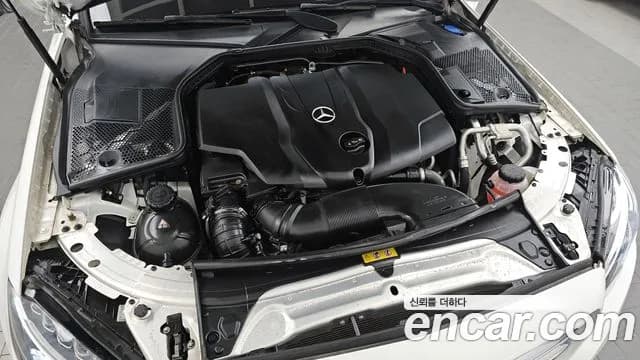 2018 Mercedes-Benz C-Class W205 C220 d Avantgarde Sold VIN WDDWF0EB8JR372143 – undercarriage 2018 Mercedes-Benz C-Class W205 C220 d Avantgarde Sold VIN WDDWF0EB8JR372143 – undercarriage