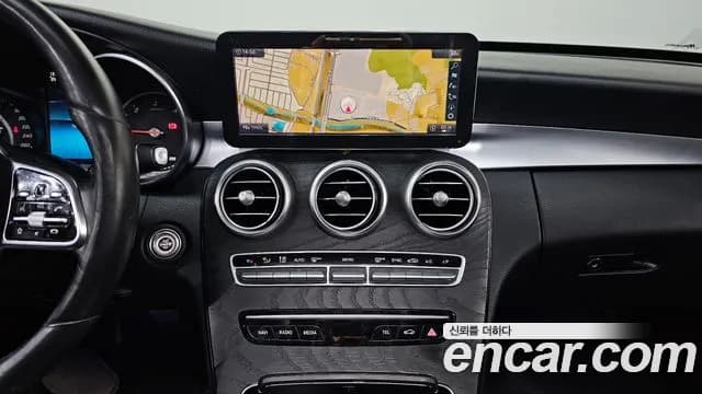 2019 Mercedes-Benz C-Class W205 C220 d Avantgarde Sold VIN WDDWF1EB7KR487680 – interior seats 2019 Mercedes-Benz C-Class W205 C220 d Avantgarde Sold VIN WDDWF1EB7KR487680 – interior seats