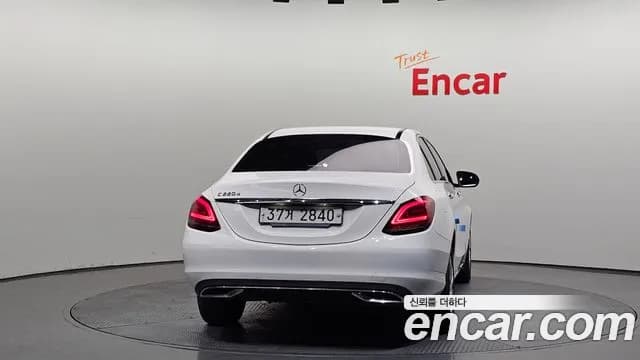 2019 Mercedes-Benz C-Class W205 C220 d Avantgarde Sold VIN WDDWF1EB7KR487680 – photo 17 2019 Mercedes-Benz C-Class W205 C220 d Avantgarde Sold VIN WDDWF1EB7KR487680 – photo 17