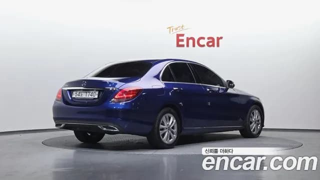 2019 Mercedes-Benz C-Class W205 C220 d Avantgarde Sold VIN WDDWF1EB8KR444238 – exterior detail 2019 Mercedes-Benz C-Class W205 C220 d Avantgarde Sold VIN WDDWF1EB8KR444238 – exterior detail