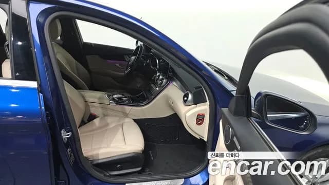 2019 Mercedes-Benz C-Class W205 C220 d Avantgarde Sold VIN WDDWF1EB8KR444238 – photo 17 2019 Mercedes-Benz C-Class W205 C220 d Avantgarde Sold VIN WDDWF1EB8KR444238 – photo 17