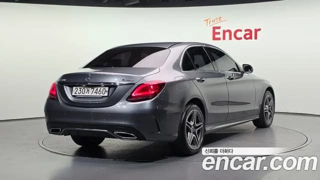 2019 Mercedes-Benz C-Class W205 C220 d 4MATIC AMG Line Sold VIN WDDWF1FB6KR453020 – engine bay 2019 Mercedes-Benz C-Class W205 C220 d 4MATIC AMG Line Sold VIN WDDWF1FB6KR453020 – engine bay