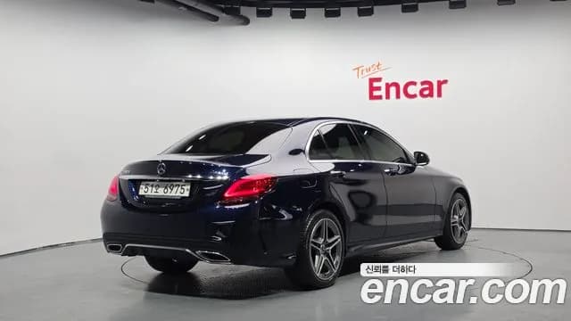 2019 Mercedes-Benz C-Class W205 C220 d 4MATIC AMG Line Sold VIN WDDWF1FB6KR475101 – engine bay 2019 Mercedes-Benz C-Class W205 C220 d 4MATIC AMG Line Sold VIN WDDWF1FB6KR475101 – engine bay