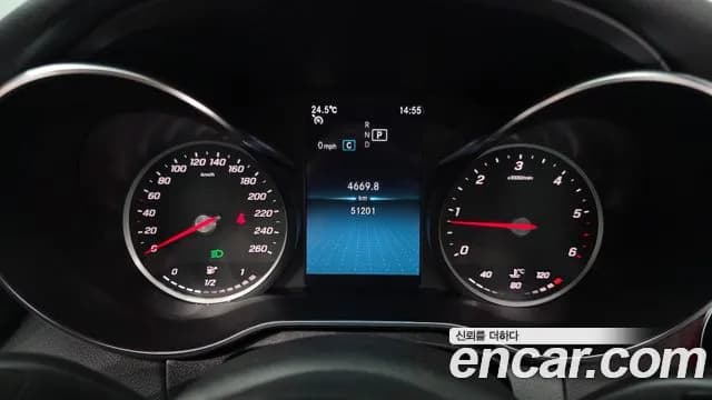 2019 Mercedes-Benz C-Class W205 C220 d 4MATIC AMG Line Sold VIN WDDWF1FB6KR475101 – exterior detail 2019 Mercedes-Benz C-Class W205 C220 d 4MATIC AMG Line Sold VIN WDDWF1FB6KR475101 – exterior detail