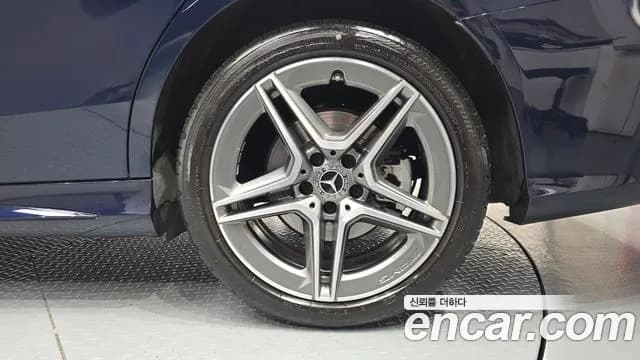 2019 Mercedes-Benz C-Class W205 C220 d 4MATIC AMG Line Sold VIN WDDWF1FB6KR475101 – odometer reading 2019 Mercedes-Benz C-Class W205 C220 d 4MATIC AMG Line Sold VIN WDDWF1FB6KR475101 – odometer reading