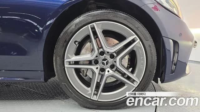 2019 Mercedes-Benz C-Class W205 C220 d 4MATIC AMG Line Sold VIN WDDWF1FB6KR475101 – photo 21 2019 Mercedes-Benz C-Class W205 C220 d 4MATIC AMG Line Sold VIN WDDWF1FB6KR475101 – photo 21