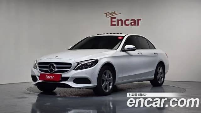 2017 Mercedes-Benz C-Class W205 C200 Sold VIN WDDWF4CB0HF587702 – rear exterior 2017 Mercedes-Benz C-Class W205 C200 Sold VIN WDDWF4CB0HF587702 – rear exterior
