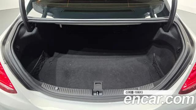 2017 Mercedes-Benz C-Class W205 C200 Sold VIN WDDWF4CB0HF587702 – side profile 2017 Mercedes-Benz C-Class W205 C200 Sold VIN WDDWF4CB0HF587702 – side profile