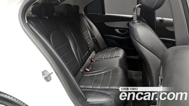 2018 Mercedes-Benz C-Class W205 C200 Avantgarde Sold VIN WDDWF4CB1JF708369 – trunk area 2018 Mercedes-Benz C-Class W205 C200 Avantgarde Sold VIN WDDWF4CB1JF708369 – trunk area