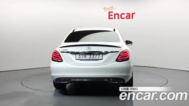 2017 Mercedes-Benz C-Class W205 C200 Avantgarde Sold VIN WDDWF4CB4HF424695 – side profile 2017 Mercedes-Benz C-Class W205 C200 Avantgarde Sold VIN WDDWF4CB4HF424695 – side profile