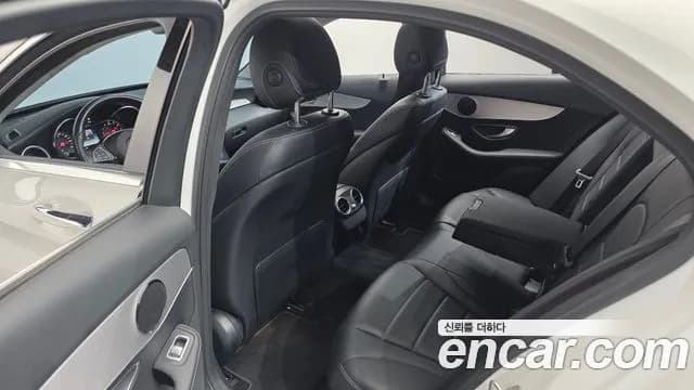 2017 Mercedes-Benz C-Class W205 C200 Avantgarde Sold VIN WDDWF4CB4HF424695 – photo 18 2017 Mercedes-Benz C-Class W205 C200 Avantgarde Sold VIN WDDWF4CB4HF424695 – photo 18