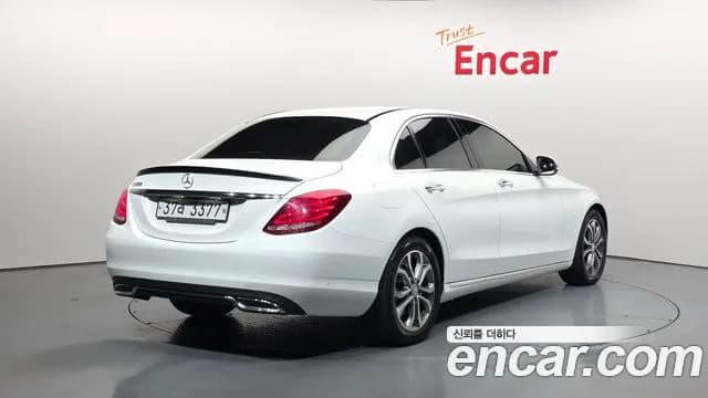 2017 Mercedes-Benz C-Class W205 C200 Avantgarde Sold VIN WDDWF4CB4HF424695 – photo 19 2017 Mercedes-Benz C-Class W205 C200 Avantgarde Sold VIN WDDWF4CB4HF424695 – photo 19