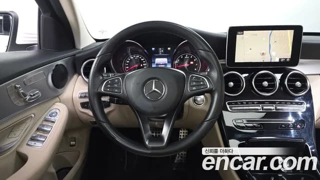 2017 Mercedes-Benz C-Class W205 C200 Avantgarde Sold VIN WDDWF4CB6HF523163 – odometer reading 2017 Mercedes-Benz C-Class W205 C200 Avantgarde Sold VIN WDDWF4CB6HF523163 – odometer reading