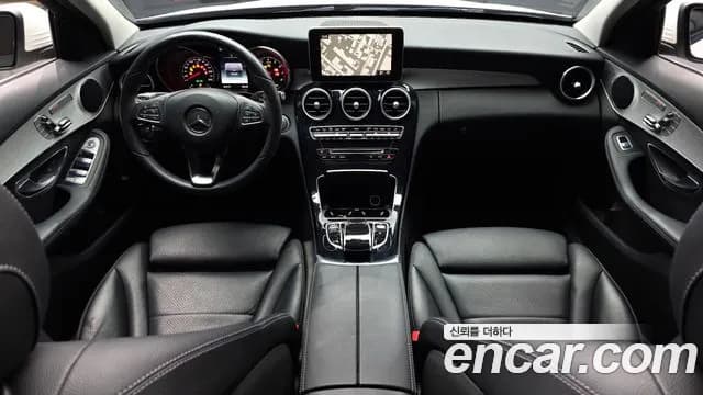 2017 Mercedes-Benz C-Class W205 C200 Avantgarde Sold VIN WDDWF4CB6HF593729 – front exterior 2017 Mercedes-Benz C-Class W205 C200 Avantgarde Sold VIN WDDWF4CB6HF593729 – front exterior