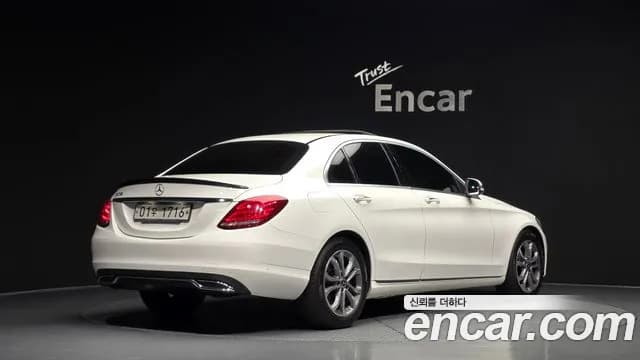 2017 Mercedes-Benz C-Class W205 C200 Avantgarde Sold VIN WDDWF4CB6HF593729 – photo 17 2017 Mercedes-Benz C-Class W205 C200 Avantgarde Sold VIN WDDWF4CB6HF593729 – photo 17