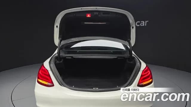 2017 Mercedes-Benz C-Class W205 C200 Avantgarde Sold VIN WDDWF4CB8HF509989 – side profile 2017 Mercedes-Benz C-Class W205 C200 Avantgarde Sold VIN WDDWF4CB8HF509989 – side profile