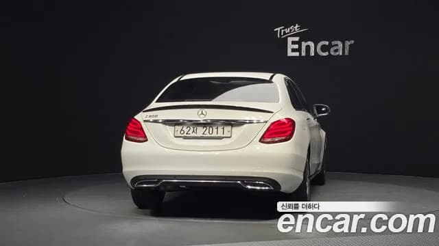 2017 Mercedes-Benz C-Class W205 C200 Avantgarde Sold VIN WDDWF4CB8HF509989 – engine bay 2017 Mercedes-Benz C-Class W205 C200 Avantgarde Sold VIN WDDWF4CB8HF509989 – engine bay