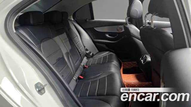 2017 Mercedes-Benz C-Class W205 C200 Avantgarde Sold VIN WDDWF4CB8HF509989 – photo 17 2017 Mercedes-Benz C-Class W205 C200 Avantgarde Sold VIN WDDWF4CB8HF509989 – photo 17