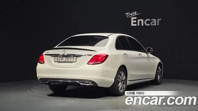 2017 Mercedes-Benz C-Class W205 C200 Avantgarde Sold VIN WDDWF4CB8HF509989 – photo 18 2017 Mercedes-Benz C-Class W205 C200 Avantgarde Sold VIN WDDWF4CB8HF509989 – photo 18