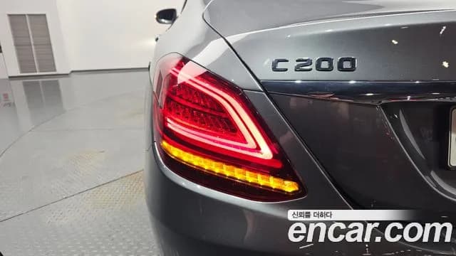 2019 Mercedes-Benz C-Class W205 C200 Sold VIN WDDWF8AB1KR511793 – side profile 2019 Mercedes-Benz C-Class W205 C200 Sold VIN WDDWF8AB1KR511793 – side profile