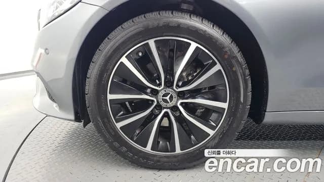 2019 Mercedes-Benz C-Class W205 C200 Sold VIN WDDWF8AB1KR511793 – undercarriage 2019 Mercedes-Benz C-Class W205 C200 Sold VIN WDDWF8AB1KR511793 – undercarriage