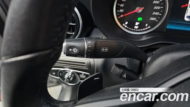 2019 Mercedes-Benz C-Class W205 C200 Sold VIN WDDWF8AB1KR511793 – trunk area 2019 Mercedes-Benz C-Class W205 C200 Sold VIN WDDWF8AB1KR511793 – trunk area