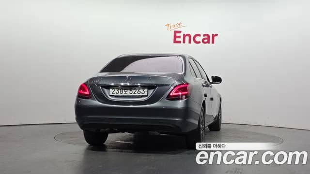 2019 Mercedes-Benz C-Class W205 C200 Sold VIN WDDWF8AB8KR503514 – photo 12 2019 Mercedes-Benz C-Class W205 C200 Sold VIN WDDWF8AB8KR503514 – photo 12