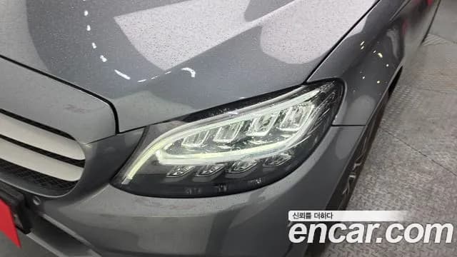 2019 Mercedes-Benz C-Class W205 C200 Sold VIN WDDWF8AB8KR503514 – photo 18 2019 Mercedes-Benz C-Class W205 C200 Sold VIN WDDWF8AB8KR503514 – photo 18
