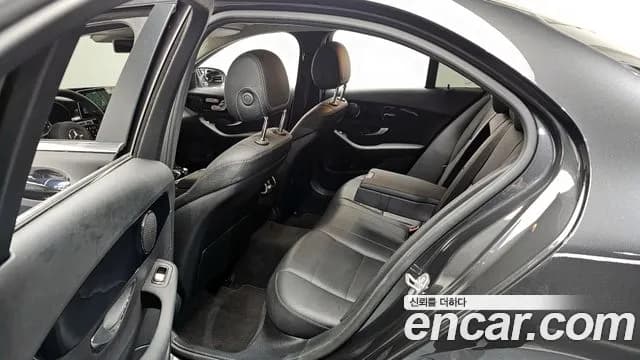 2020 Mercedes-Benz C-Class W205 C200 Sold VIN WDDWF8ABXLR563733 – photo 14 2020 Mercedes-Benz C-Class W205 C200 Sold VIN WDDWF8ABXLR563733 – photo 14