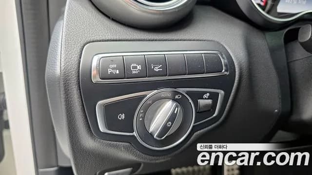 2017 Mercedes-Benz C-Class W205 C63 S AMG Sold VIN WDDWF8HB0HF568602 – exterior detail 2017 Mercedes-Benz C-Class W205 C63 S AMG Sold VIN WDDWF8HB0HF568602 – exterior detail