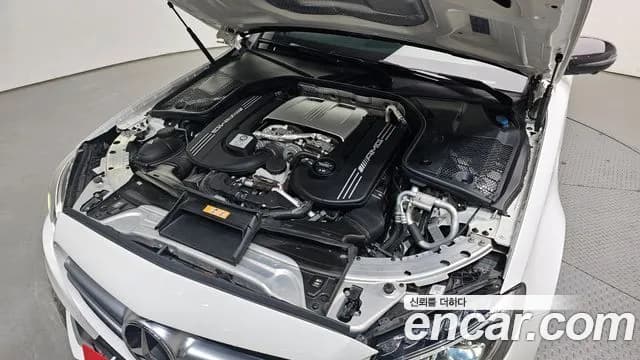 2017 Mercedes-Benz C-Class W205 C63 S AMG Sold VIN WDDWF8HB0HF568602 – trunk area 2017 Mercedes-Benz C-Class W205 C63 S AMG Sold VIN WDDWF8HB0HF568602 – trunk area