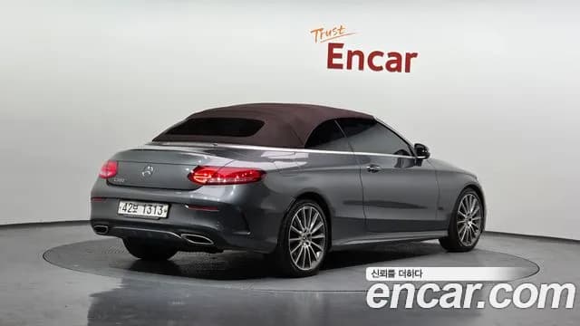 2018 Mercedes-Benz C-Class W205 C200 Cabriolet Sold VIN WDDWK4CB3JF696009 – photo 18 2018 Mercedes-Benz C-Class W205 C200 Cabriolet Sold VIN WDDWK4CB3JF696009 – photo 18