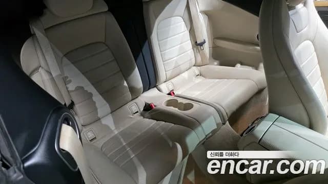 2018 Mercedes-Benz C-Class W205 C200 Cabriolet Sold VIN WDDWK4CB3JF721846 – trunk area 2018 Mercedes-Benz C-Class W205 C200 Cabriolet Sold VIN WDDWK4CB3JF721846 – trunk area