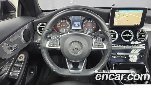 2017 Mercedes-Benz C-Class W205 C200 Cabriolet Sold VIN WDDWK4CB4HF468286 – photo 20 2017 Mercedes-Benz C-Class W205 C200 Cabriolet Sold VIN WDDWK4CB4HF468286 – photo 20