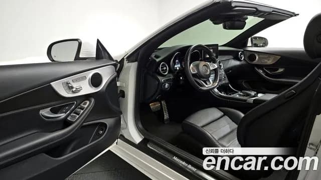 2017 Mercedes-Benz C-Class W205 C200 Cabriolet Sold VIN WDDWK4CB6HF534093 – photo 20 2017 Mercedes-Benz C-Class W205 C200 Cabriolet Sold VIN WDDWK4CB6HF534093 – photo 20