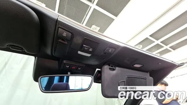 2018 Mercedes-Benz C-Class W205 C43 AMG 4MATIC Cabrioiet Sold VIN WDDWK6EB4JF684167 – trunk area 2018 Mercedes-Benz C-Class W205 C43 AMG 4MATIC Cabrioiet Sold VIN WDDWK6EB4JF684167 – trunk area