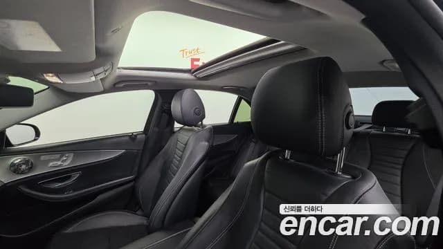2017 Mercedes-Benz E-Class W213 E220d Avantgarde Sold VIN WDDZF0EB0HA114673 – interior seats 2017 Mercedes-Benz E-Class W213 E220d Avantgarde Sold VIN WDDZF0EB0HA114673 – interior seats