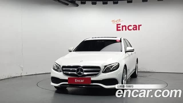 2017 Mercedes-Benz E-Class W213 E220d Avantgarde Sold VIN WDDZF0EB0HA155790 – undercarriage 2017 Mercedes-Benz E-Class W213 E220d Avantgarde Sold VIN WDDZF0EB0HA155790 – undercarriage