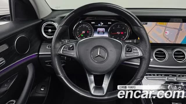 2017 Mercedes-Benz E-Class W213 E220d Avantgarde Sold VIN WDDZF0EB0HA155790 – photo 15 2017 Mercedes-Benz E-Class W213 E220d Avantgarde Sold VIN WDDZF0EB0HA155790 – photo 15